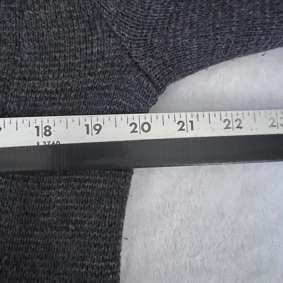 Ann Taylor Loft Sweater Womens Medium Gray Long Sleeve V-Neck Two Button Front - Picture 7 of 9